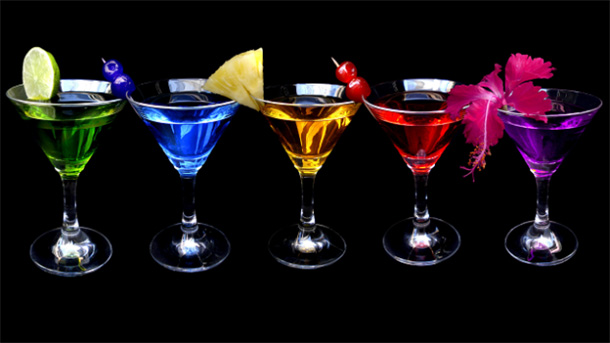 你想成為眾人焦點(diǎn)嗎？LED智能酒杯